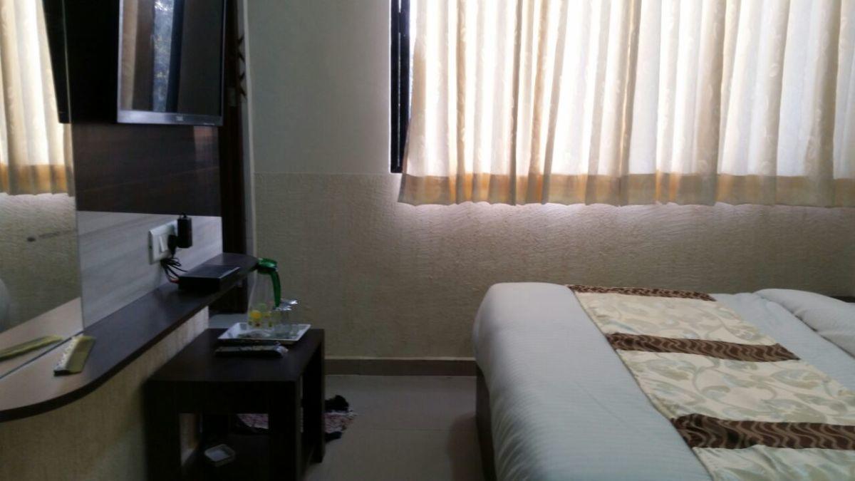 Hotel Cg Plaza Ahmedabad Extérieur photo