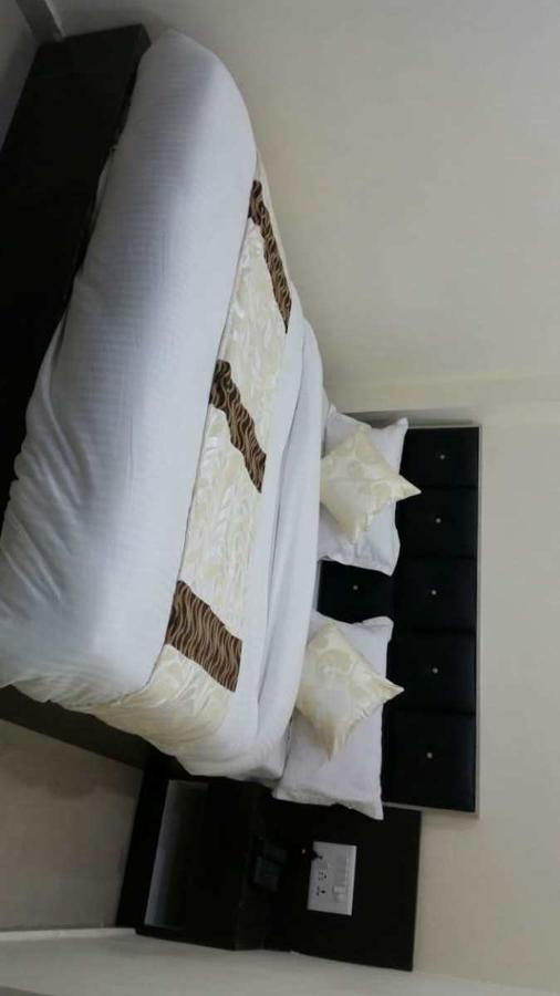 Hotel Cg Plaza Ahmedabad Extérieur photo
